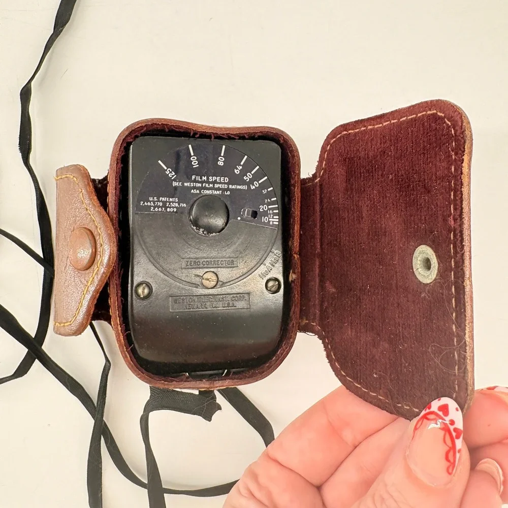 Vintage Weston Model 853 Direct Reading Exposure‎ Light Meter with Leather Case